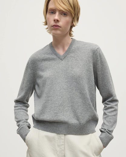 Johnstons of Elgin AW25 Women's Knitwear Light Grey Classic Cashmere Grey V Neck Jumper KAP05575HA0308