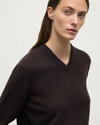 Johnstons of Elgin AW25 Women's Knitwear Molasses Classic Cashmere Brown V Neck Jumper KAP05575SB7290
