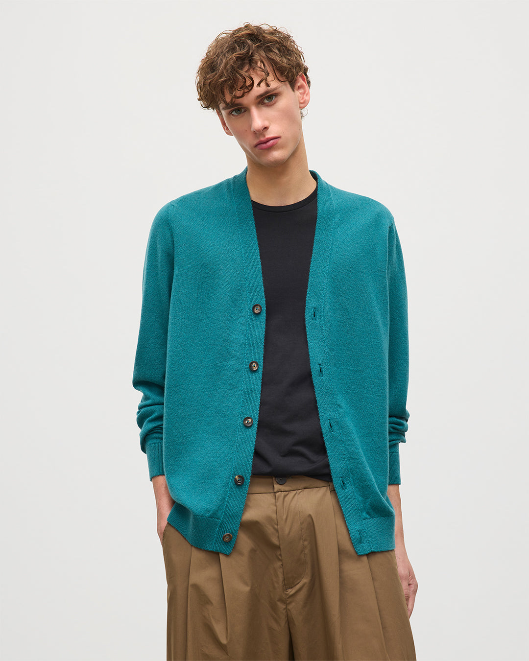 JOHNSTONS OF ELGIN MENS RORY VEE NECK CLASSIC CARDIGAN GREEN 100% CASHMERE KAP05576SC4720