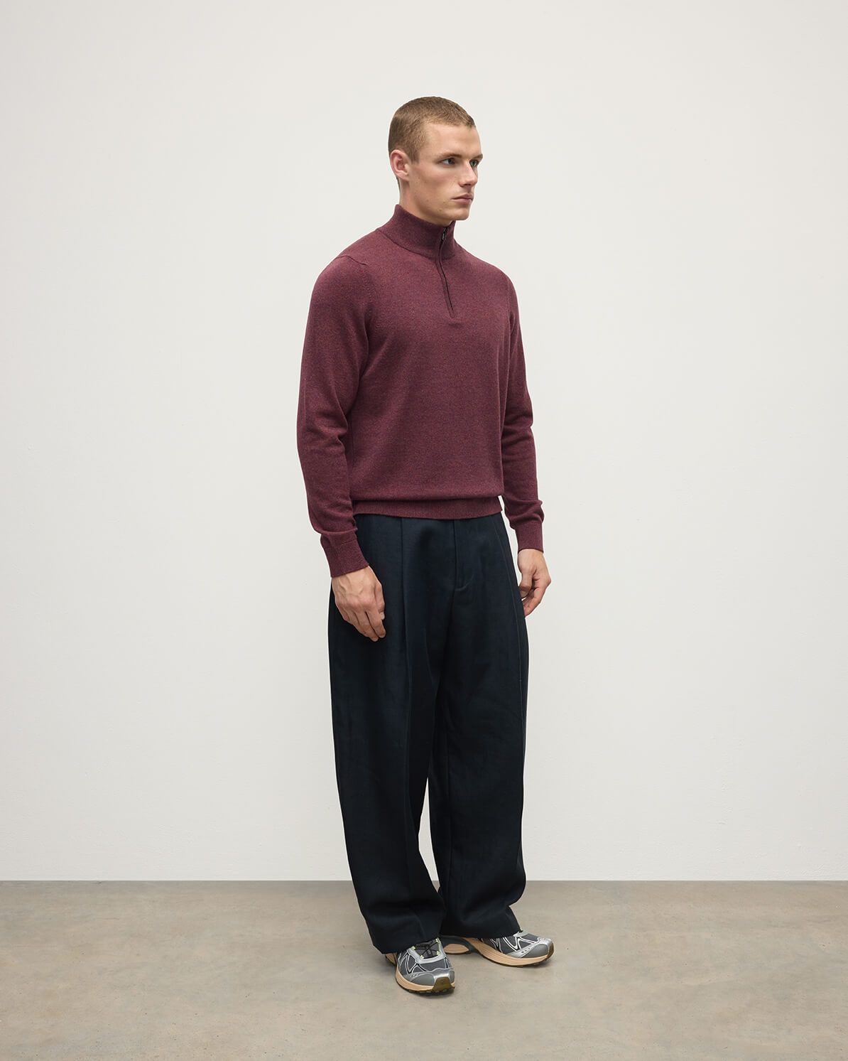 Johnstons of Elgin AW25 Men's Knitwear Damson Classic Cashmere Purple Zip Neck Jumper KAP05695HE7064