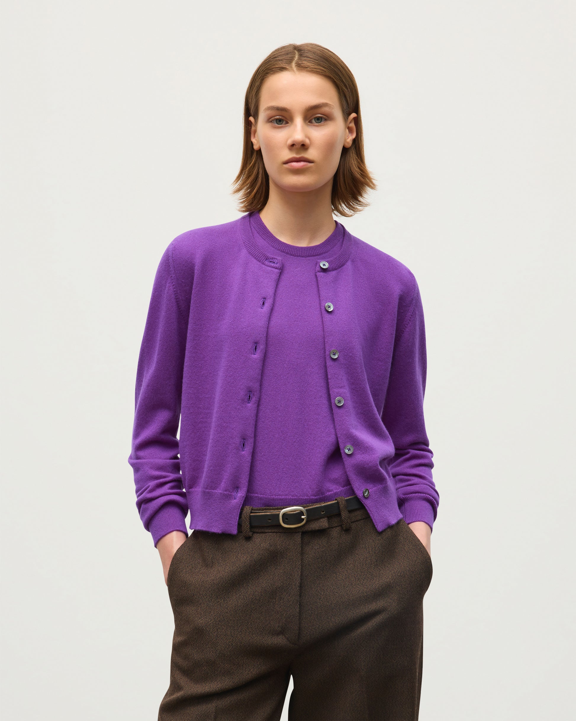 JOHNSTONS OF ELGIN IRIS CREW CARDIGAN PETITE CASHMERE ROUND NECK CARDIGAN - 2 PLY PURPLE 100% CASHMERE KAP05704SD5371