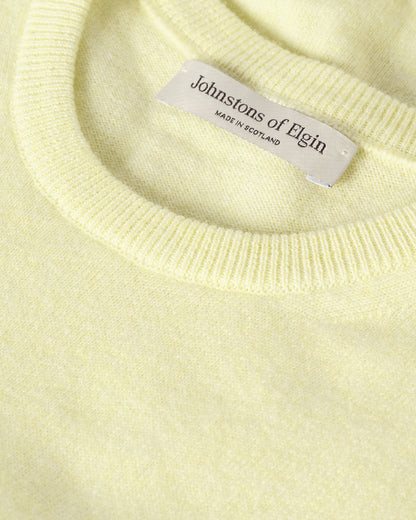 JOHNSTONS OF ELGIN IRIS SLEEVELESS CREW PETITE CASHMERE ROUND NECK TANK - 2 PLY LIGHT YELLOW 100% CASHMERE KAP05705HF0025
