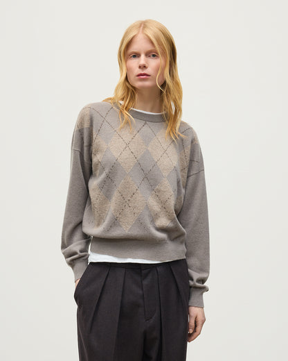 JOHNSTONS OF ELGIN CLAN SLOUCH SWEATER CASHMERE ARGYLE INTARSIA ROUND NECK SLOUCH SWEATER - 2 PLY GREY 100% CASHMERE KAP05732JU1656