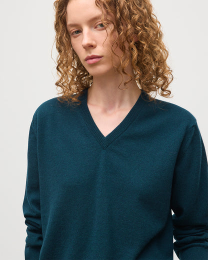 JOHNSTONS OF ELGIN WOMENS LUNAN CLASSIC VEE SWEATER BOTTLE GREEN 100% CASHMERE KAP05807SC7341
