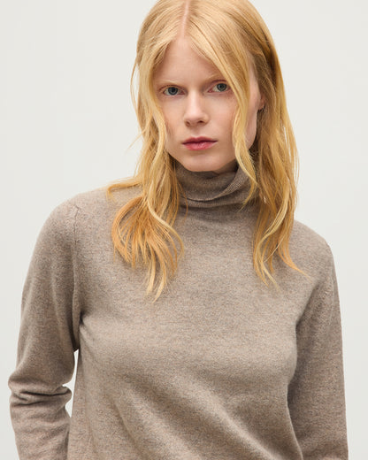JOHNSTONS OF ELGIN IRIS ROLL NECK SWEATER PETITE CASHMERE ROLL NECK SWEATER - 2 PLY LIGHT BROWN 100% CASHMERE KAP05952HB4447