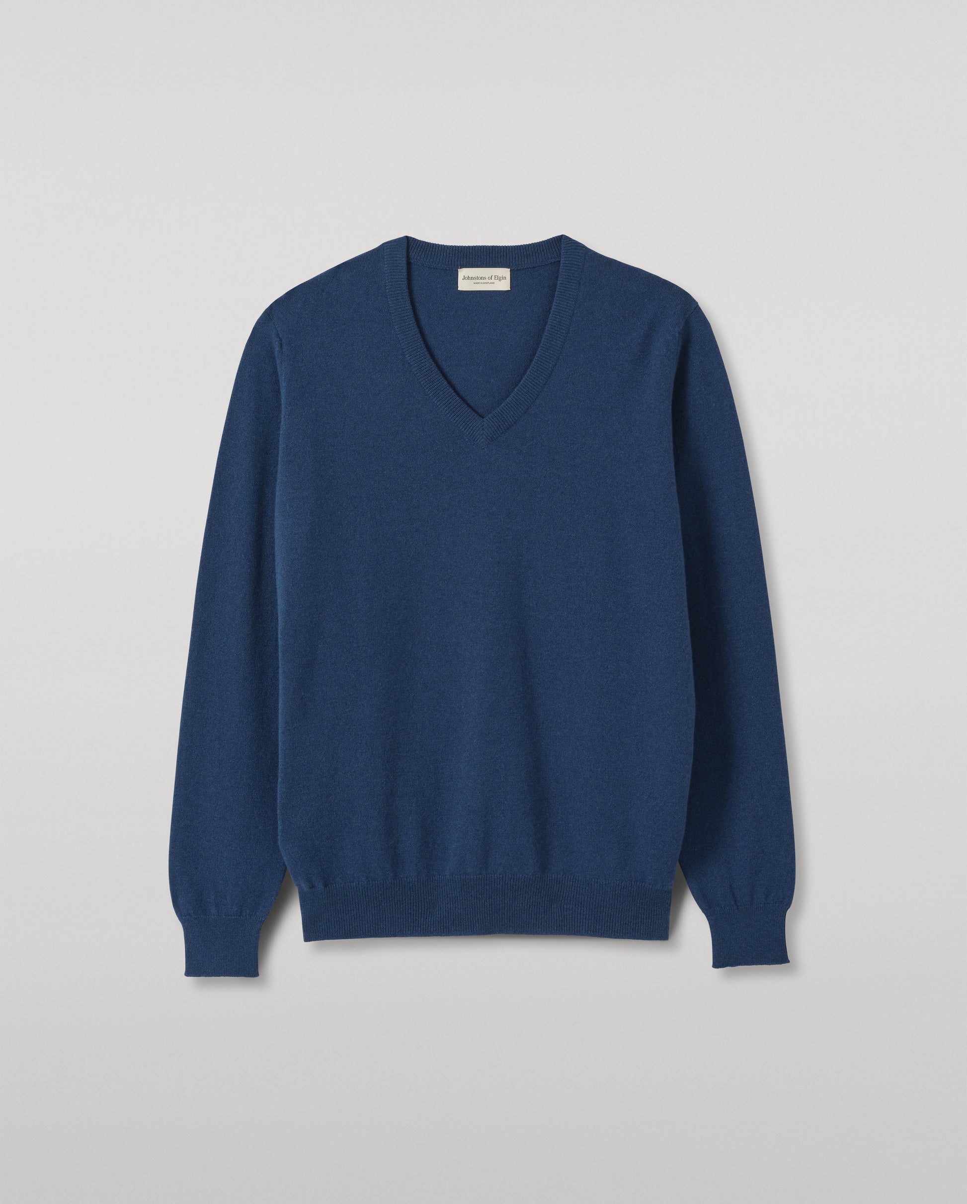 JOHNSTONS OF ELGIN REUBEN VEE NECK CASHMERE VEE NECK SWEATER - 2 PLY BLUE 100% CASHMERE KAP05960SD5369