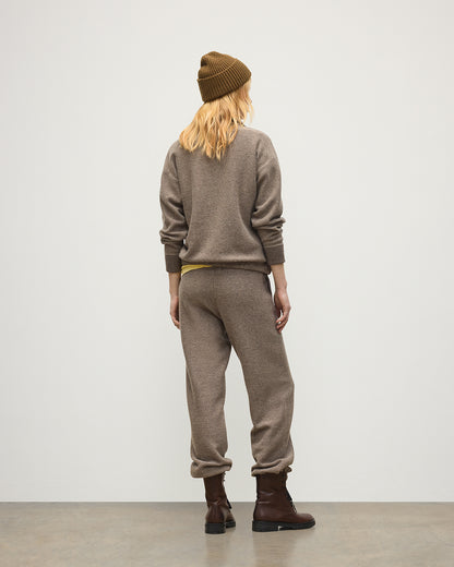 JOHNSTONS OF ELGIN REEL ZIP SWEATER CASHMERE TWILL STITCH ZIP NECK SWEATER - 2 PLY BROWN 100% CASHMERE WORN WITH MATCHING REEL TROUSERS AND LOVAT CASHMERE BEANIE IN LGIE GREEN  KAP06030Q26338