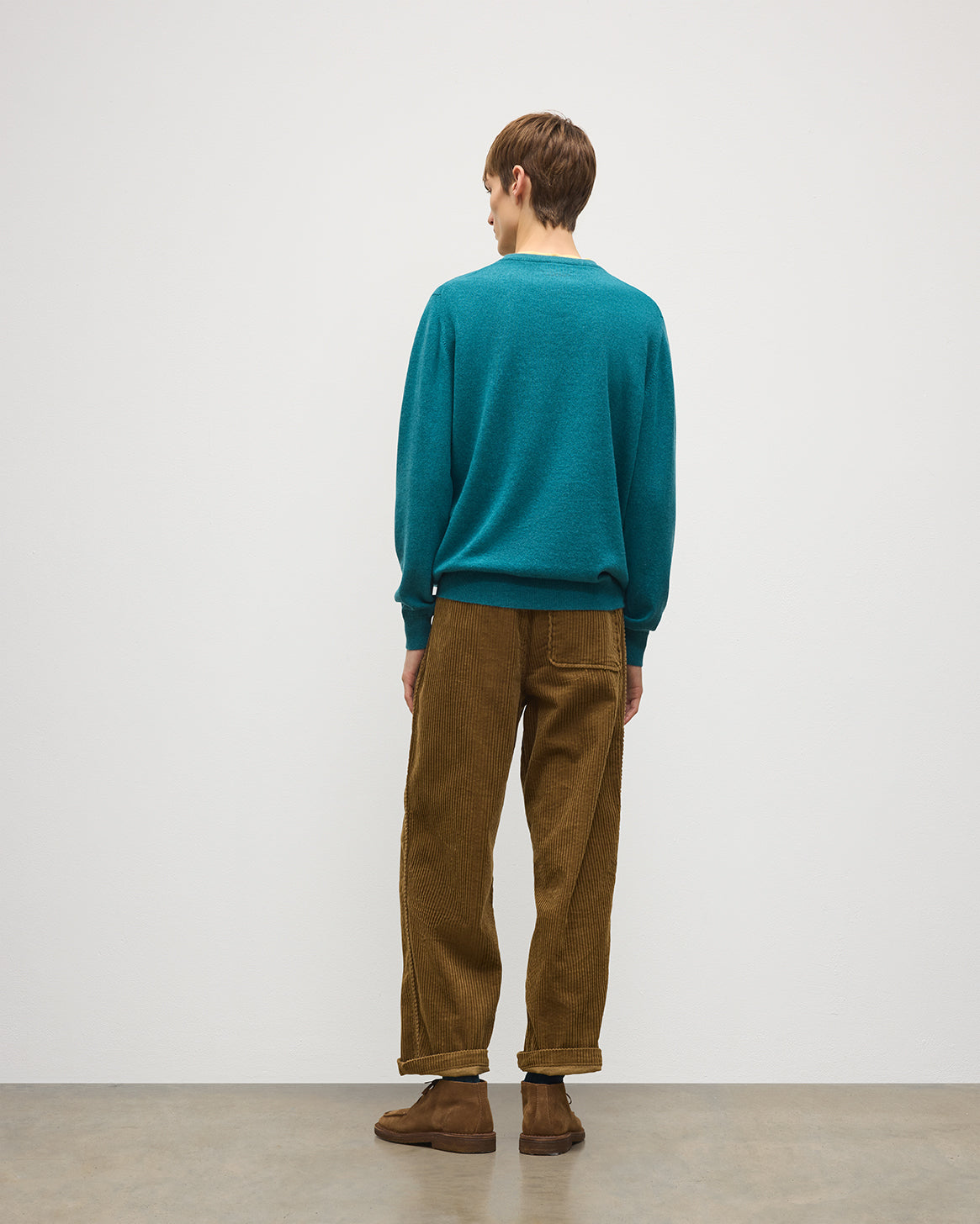 JOHNSTONS OF ELGIN REUBEN CREW CASHMERE CREW NECK SWEATER - 2 PLY GREEN 100% CASHMERE KAP06051HC4327