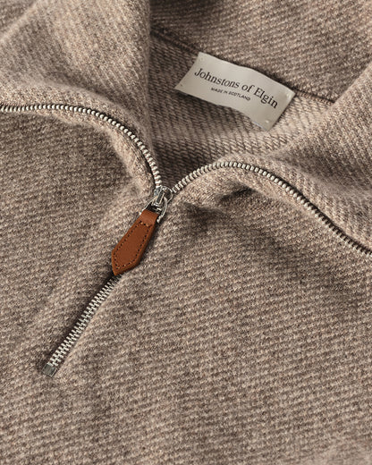 JOHNSTONS OF ELGIN TWEEL HALF ZIP SWEATER CASHMERE ZIP NECK TWILL STITCH SWEATER - 2 PLY BROWN 100% CASHMERE KAP06137Q26311