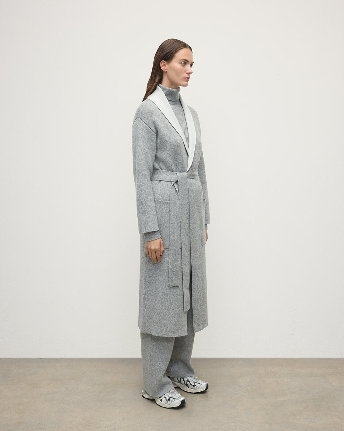 Johnstons of Elgin AW25 Women's Knitwear Light Grey & White Double-Face Grey Cashmere Cardigan KBA01021Q25324