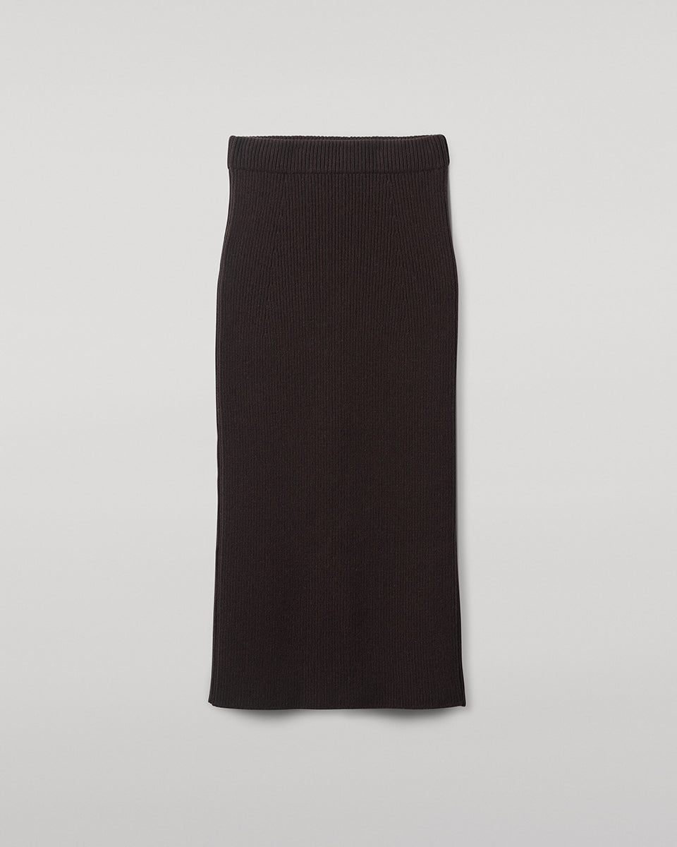Johnstons of Elgin AW25 Women's Knitwear Molasses Cashmere Brown Midi Skirt Back KBC01032SB7290