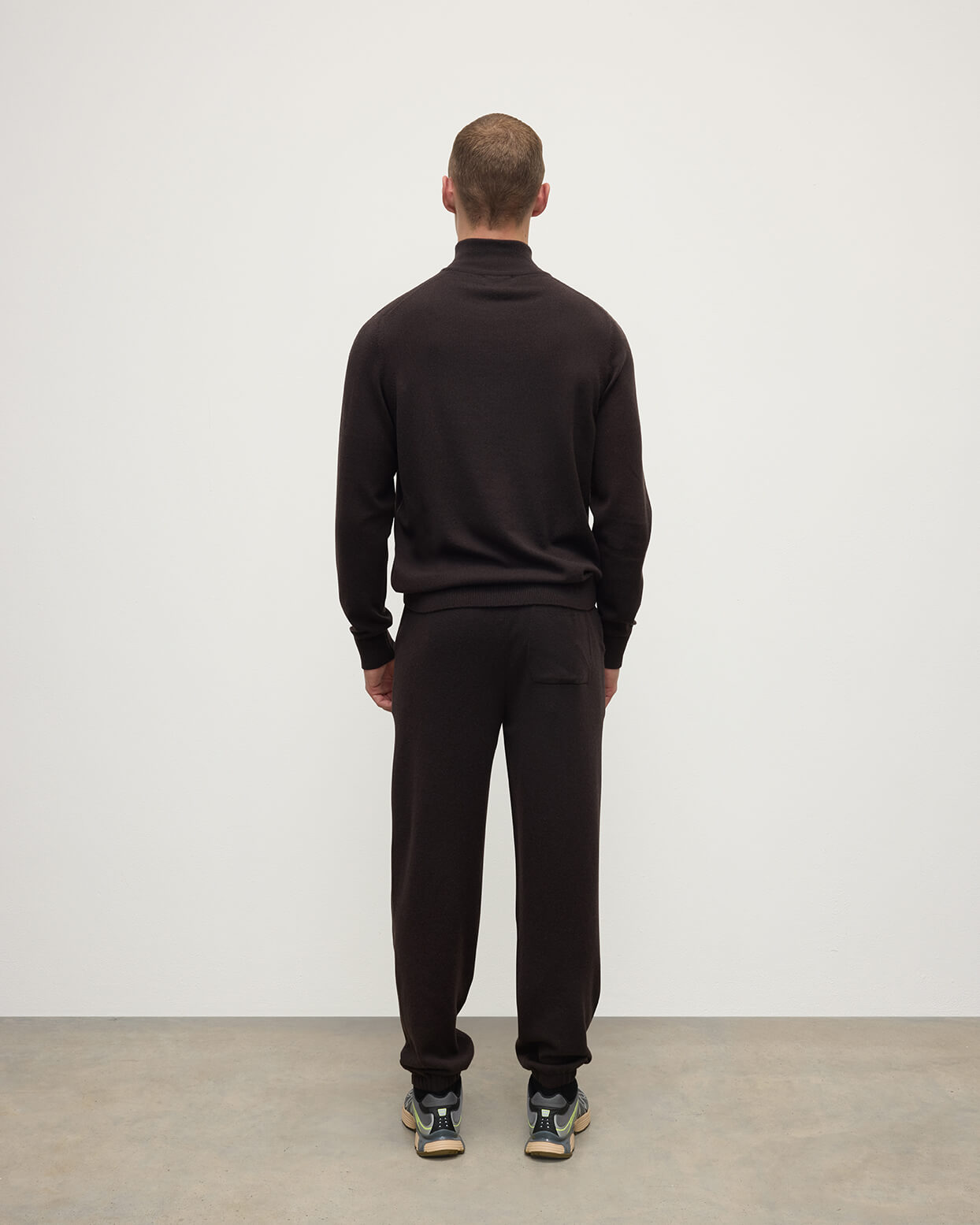 Johnstons of Elgin AW25 Men's Knitwear Molasses Tapered Cashmere Brown Joggers KBP00948SB7290