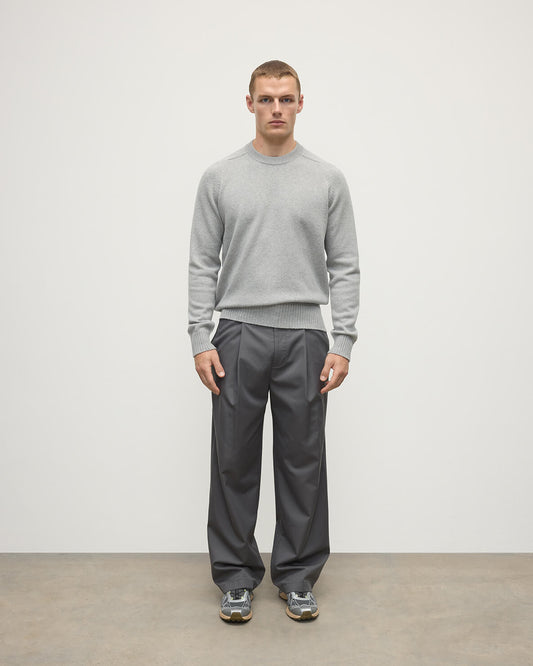Johnstons of Elgin AW25 Men's Knitwear Light Grey Superfine Merino Relaxed Grey Jumper KDA00770HA4232