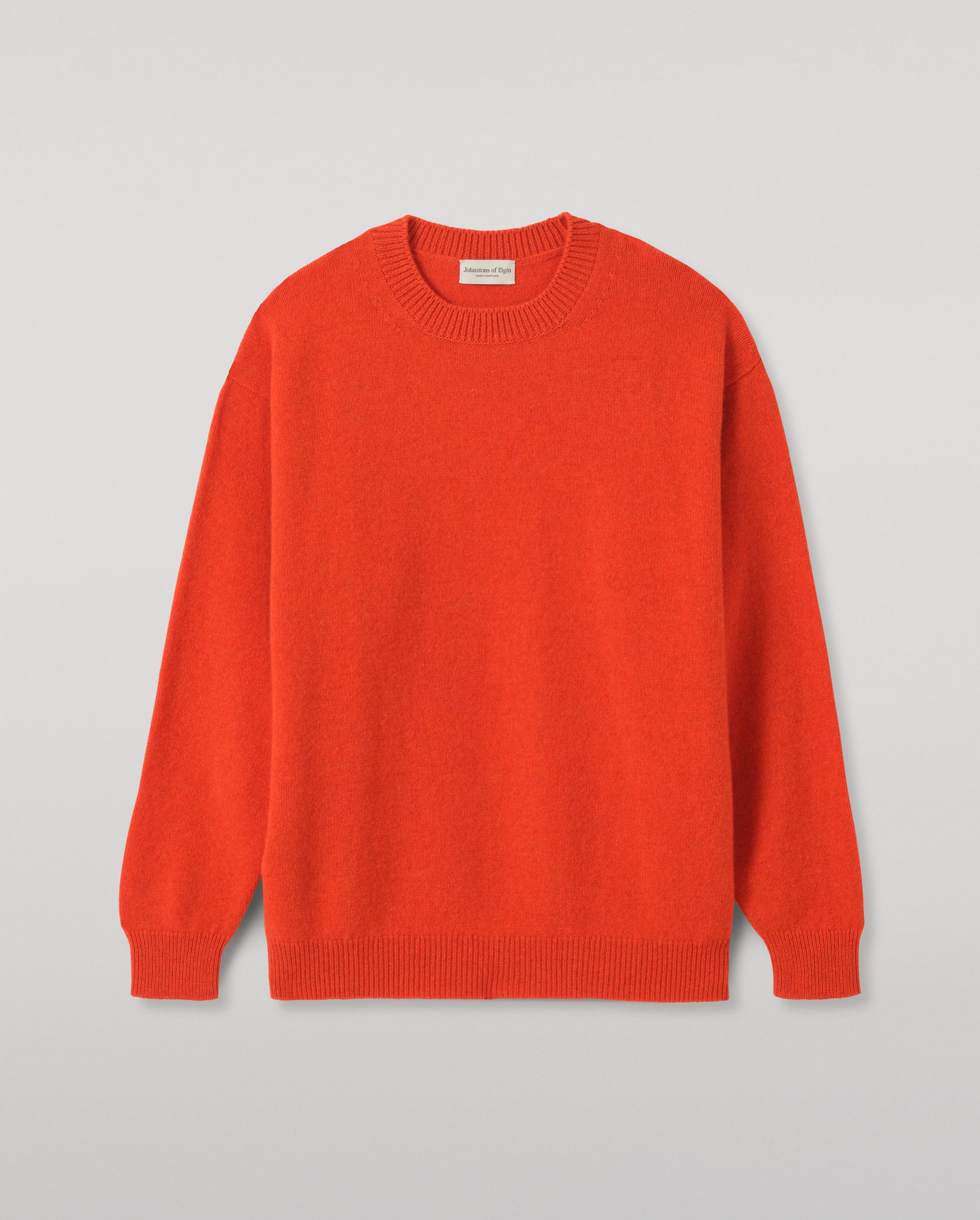 JOHNSTONS OF ELGIN CRAIGIE CREW SWEATER LAMBSWOOL CREW NECK SWEATER RED 100% LAMBSWOOL KDA00815HE4391
