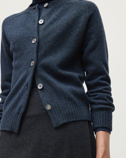 JOHNSTONS OF ELGIN BLYTH CREW CARDIGAN LAMBSWOOL ROUND NECK SADDLE SHOULDER CARDIGAN DARK GREY 100% LAMBSWOOL KDA00820HA7243