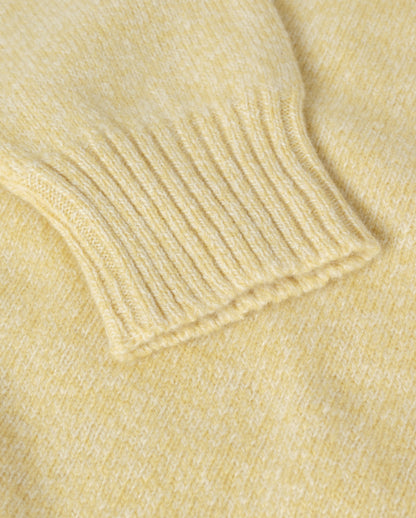 JOHNSTONS OF ELGIN BLYTH CREW SWEATER LAMBSWOOL ROUND NECK SADDLE SHOULDER SWEATER LIGHT YELLOW 100% LAMBSWOOL KDA00821HF0026