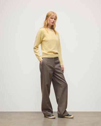 JOHNSTONS OF ELGIN BLYTH CREW SWEATER LAMBSWOOL ROUND NECK SADDLE SHOULDER SWEATER LIGHT YELLOW 100% LAMBSWOOL KDA00821HF0026