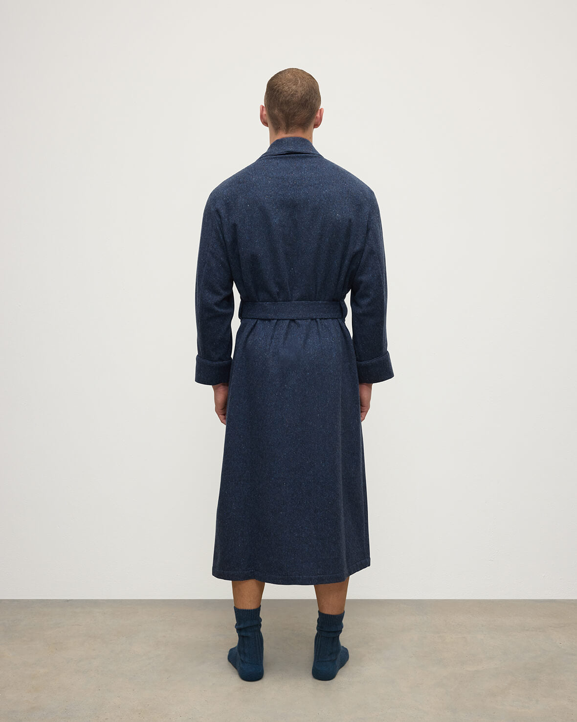 Johnstons of Elgin AW25 Men's Tailoring Navy Donegal Donegal Cashmere Dressing Gown TA000528RU7383