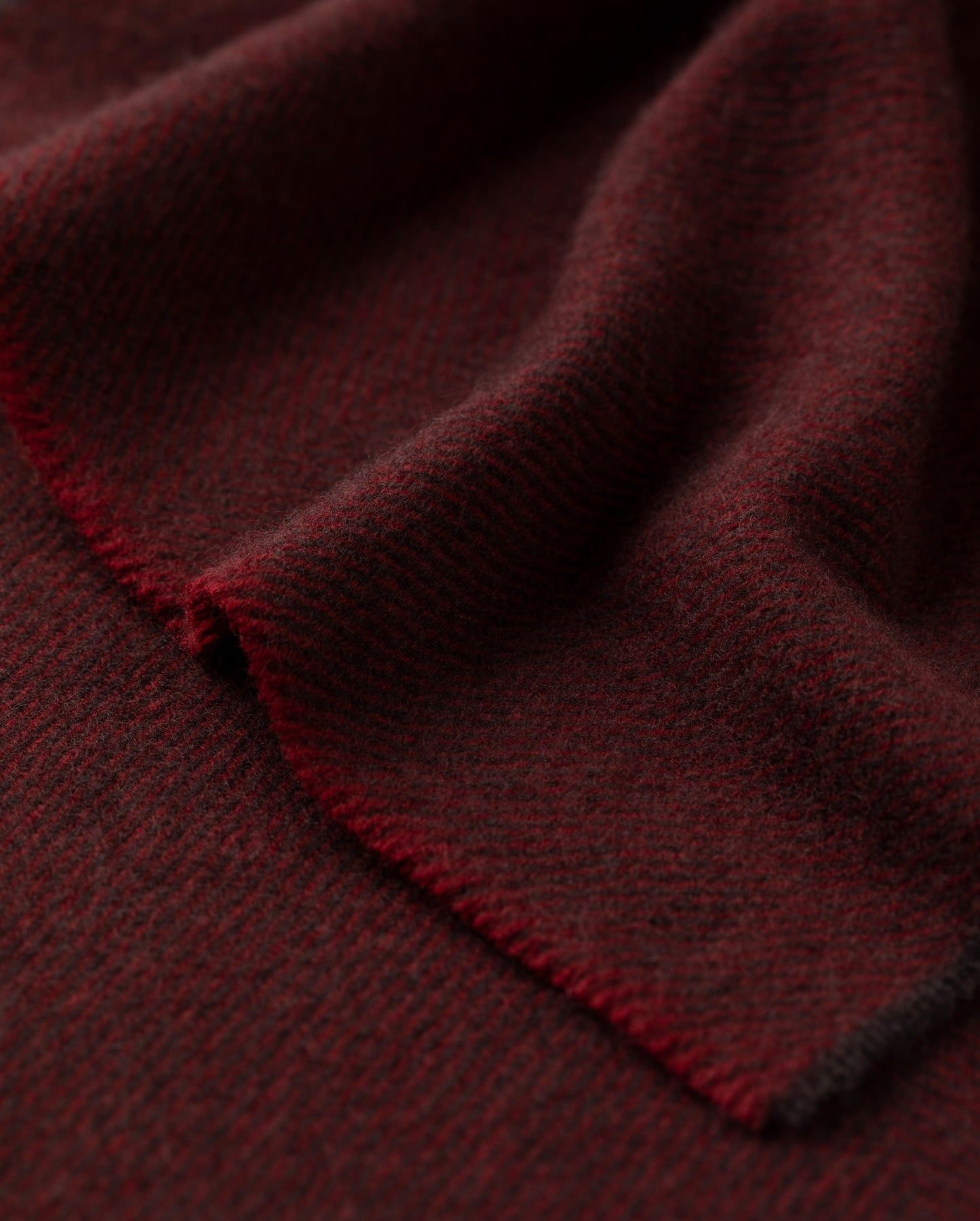 JOHNSTONS OF ELGIN CASHMERE MOUNTAIN TWILL SCARF RED 100% CASHMERE WA002645RU7803ONE