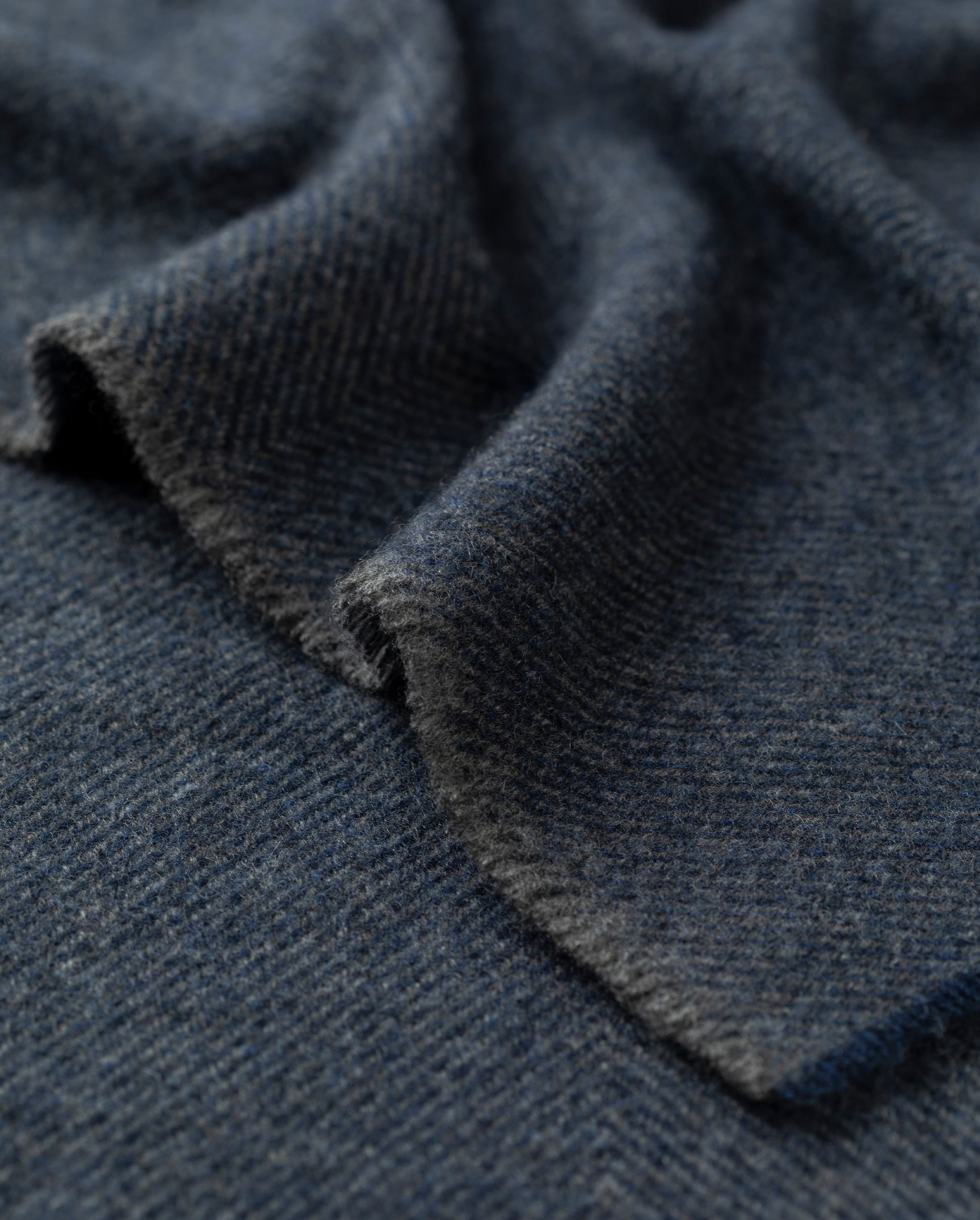 JOHNSTONS OF ELGIN CASHMERE MOUNTAIN TWILL SCARF BLUE 100% CASHMERE WA002645RU7804ONE