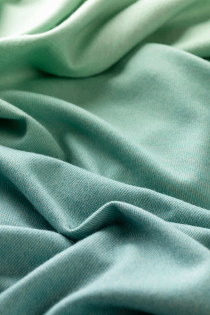 Johnstons of Elgin SS25 Accessories Green & White Ombré Cashmere Stole WAC00056RU7612ONE