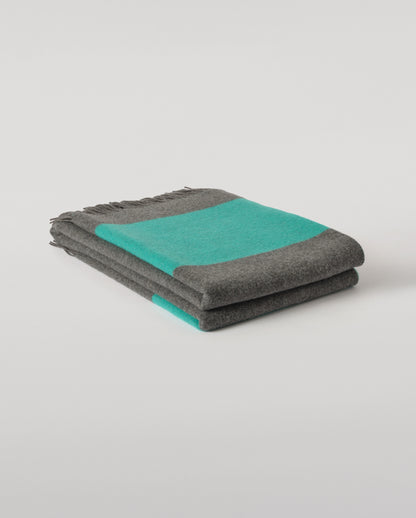 Johnstons of Elgin Green and Grey Stripe Throw 90% Wool 10% Cashmere WB002963RU7814ONE
