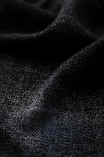 Johnstons of Elgin AW25 Woven Accessories Black Blurred Bouclé Scarf WB002789RU7670ONE
